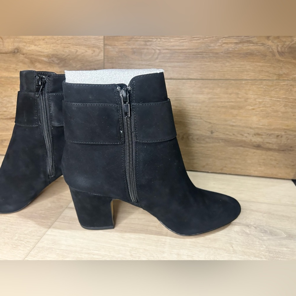 Bella Vita Klaire Ankle Bootie Boot in Black Suede - Picture 4 of 7